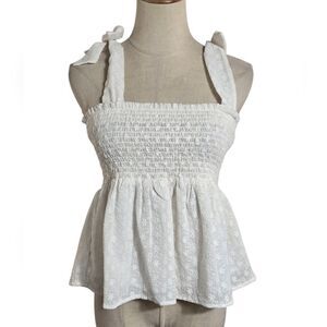 Vestique White Sleeveless Smocked Top